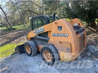 CASE SR250 Skid steer mini nakladalci