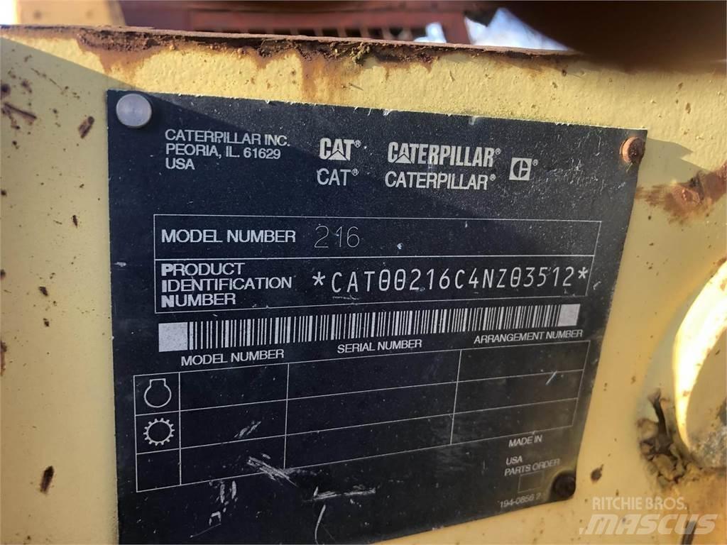 CAT 216B Skid steer mini nakladalci