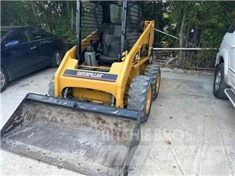 CAT 216B Skid steer mini nakladalci