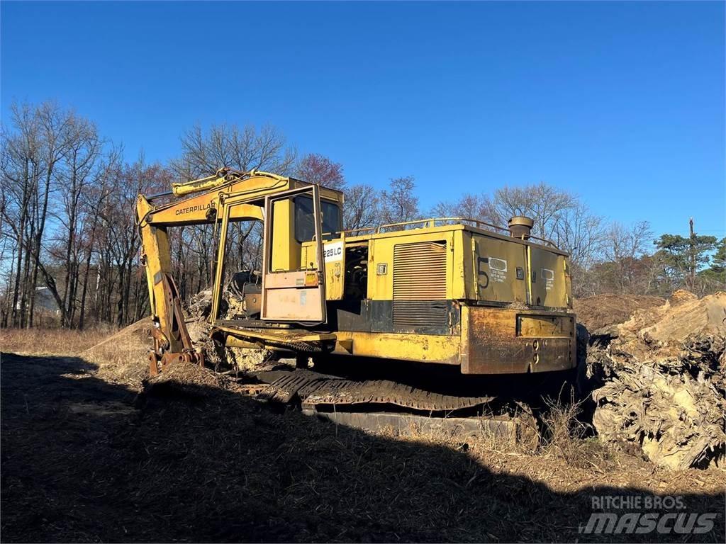CAT 225 LC Bagri goseničarji