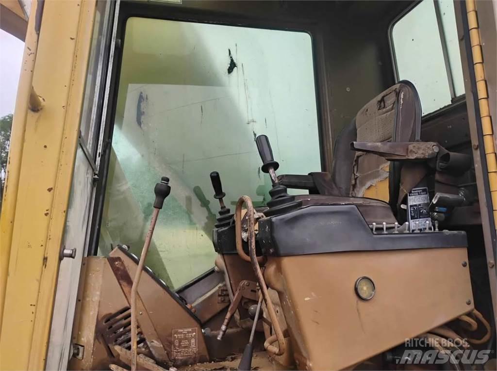 CAT 225 LC Bagri goseničarji