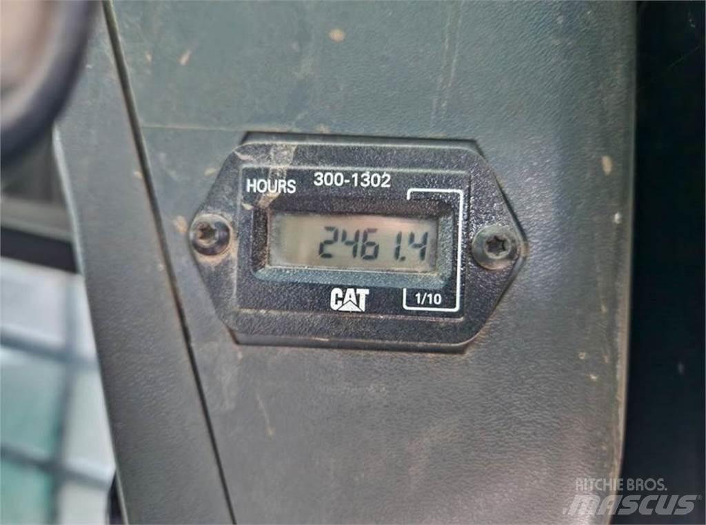 CAT 259B3 Skid steer mini nakladalci
