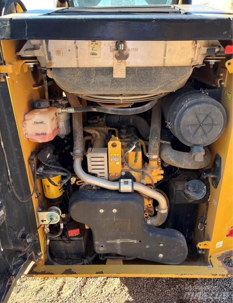 CAT 259D Skid steer mini nakladalci