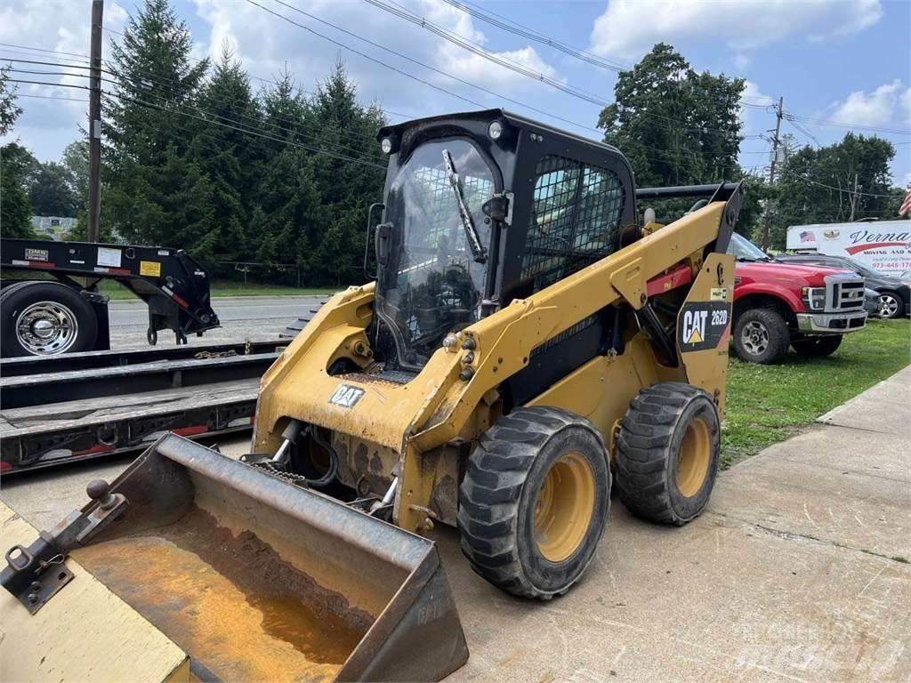 CAT 262D Skid steer mini nakladalci