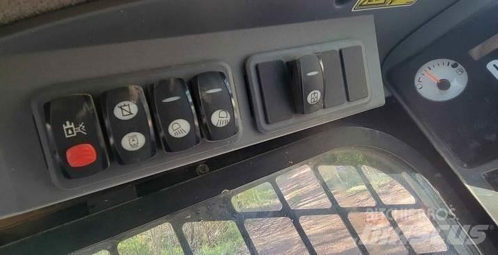 CAT 297C Skid steer mini nakladalci