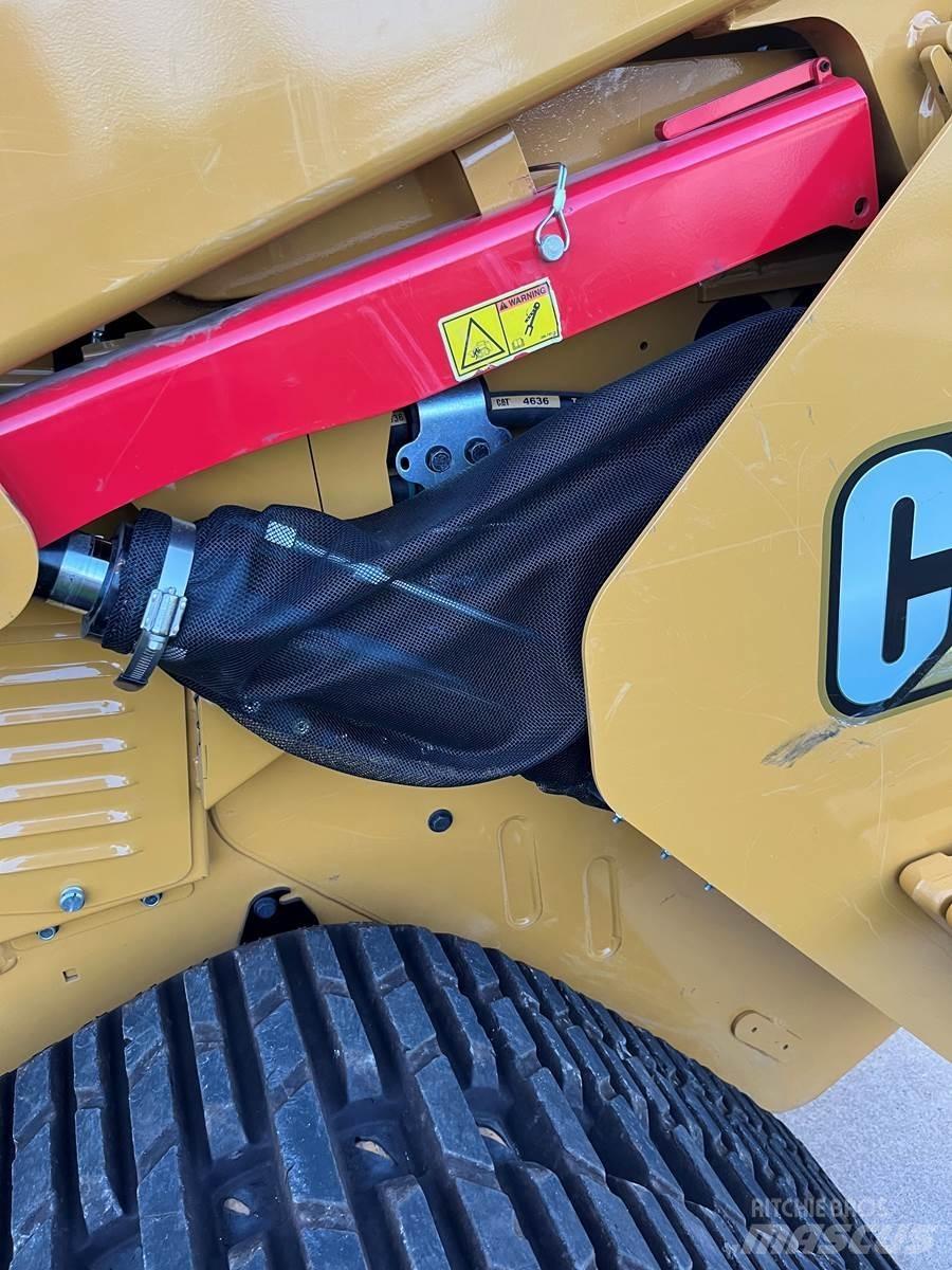 CAT 299D3 Skid steer mini nakladalci