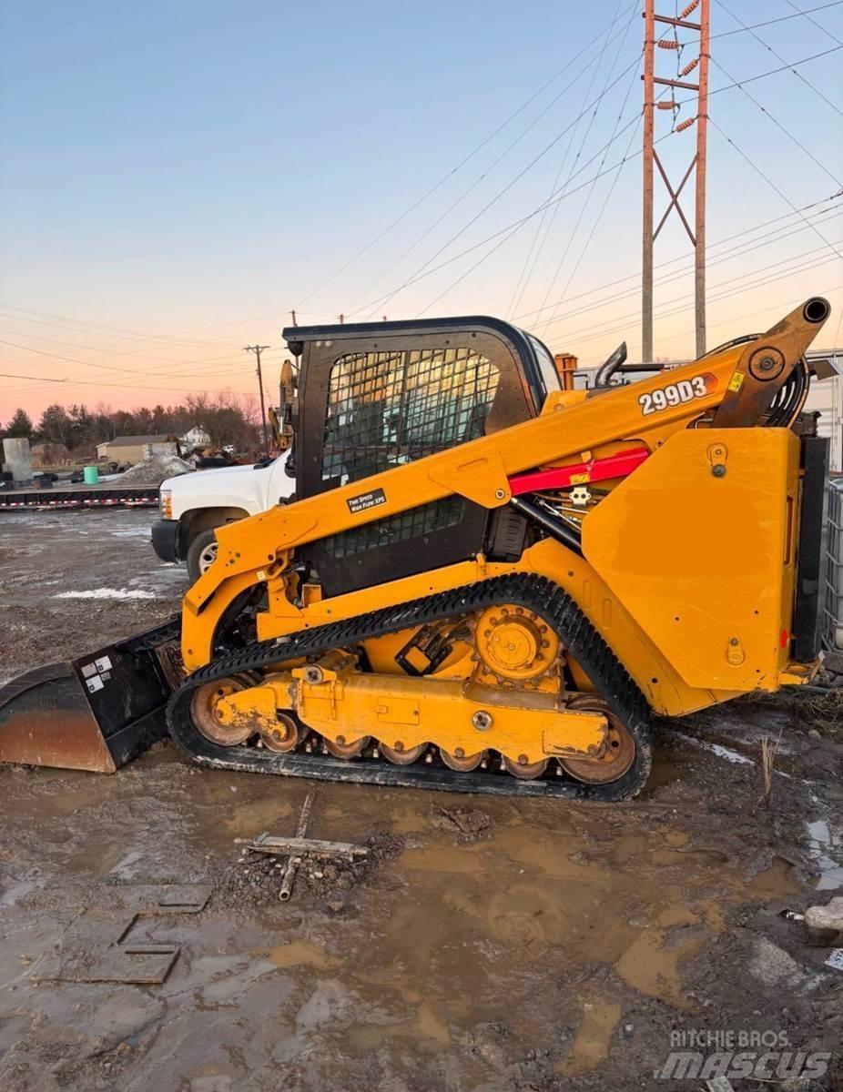 CAT 299D3 Skid steer mini nakladalci
