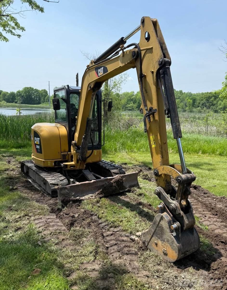 CAT 305E2 Mini bagri <7t