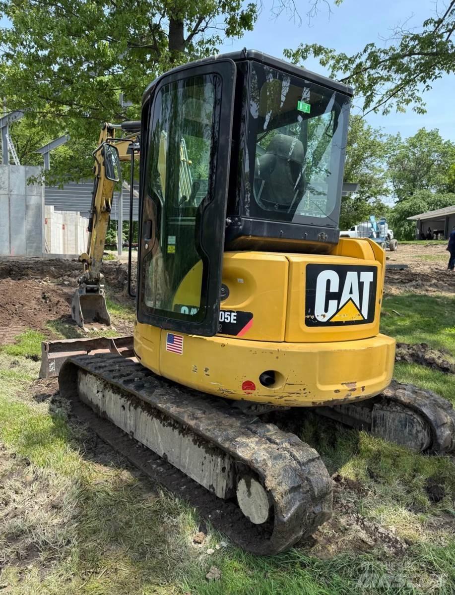CAT 305E2 Mini bagri <7t