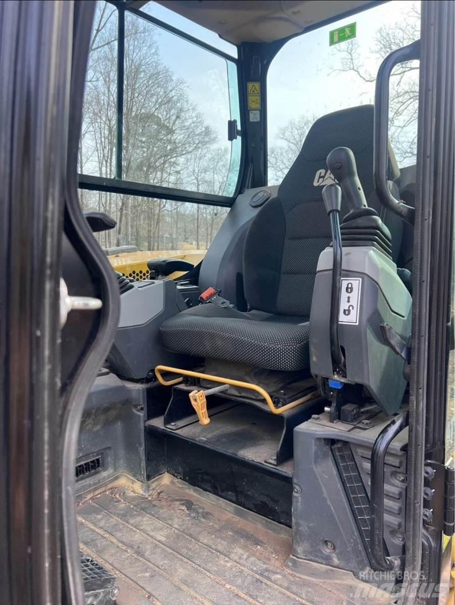 CAT 306 Mini bagri <7t
