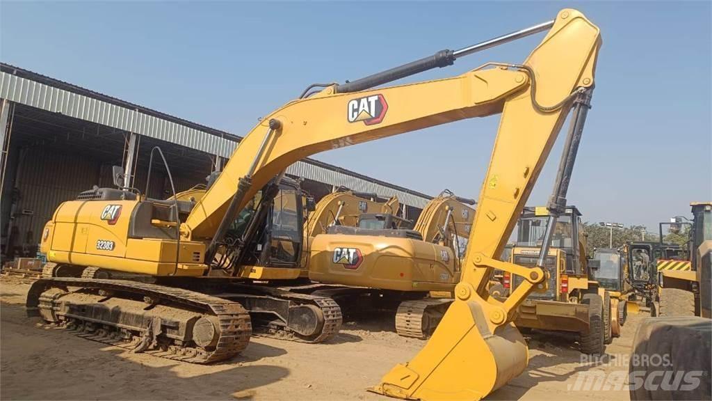 CAT 323D3 Bagri goseničarji