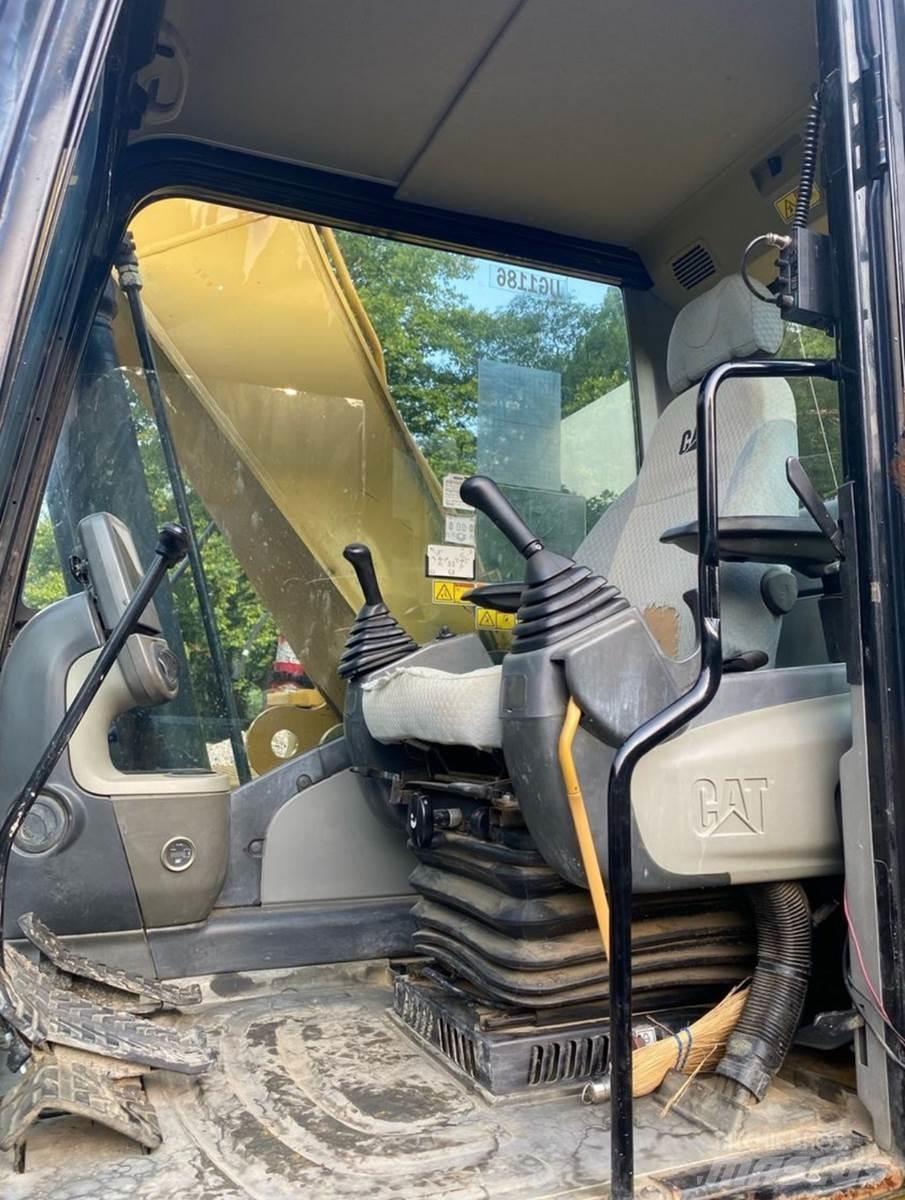 CAT 324DL Dolgo sežni bagri