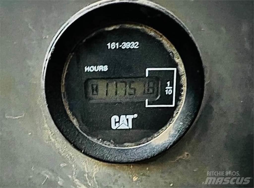 CAT 324DL Bagri goseničarji