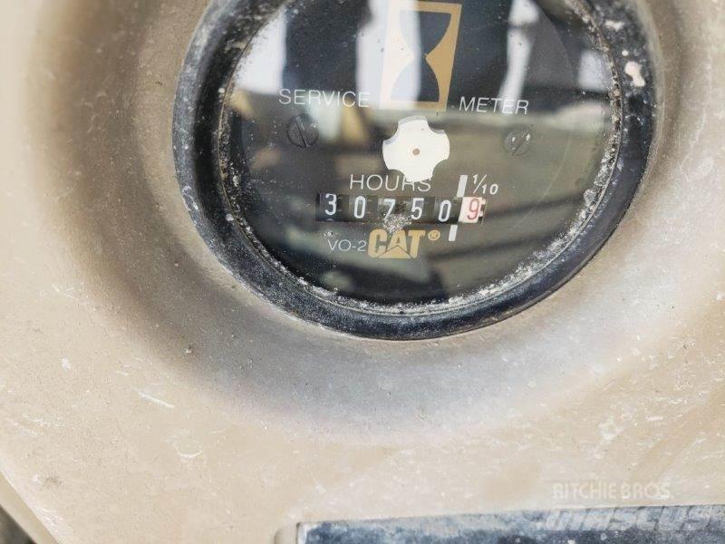 CAT 325L Bagri goseničarji