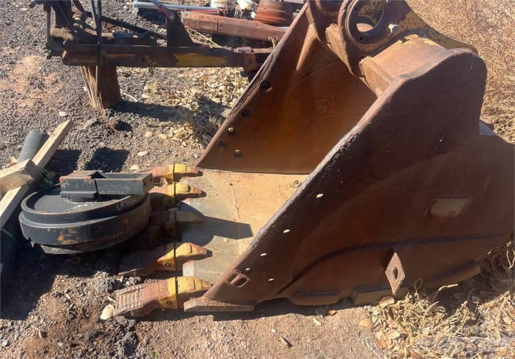 CAT 325L Bagri goseničarji