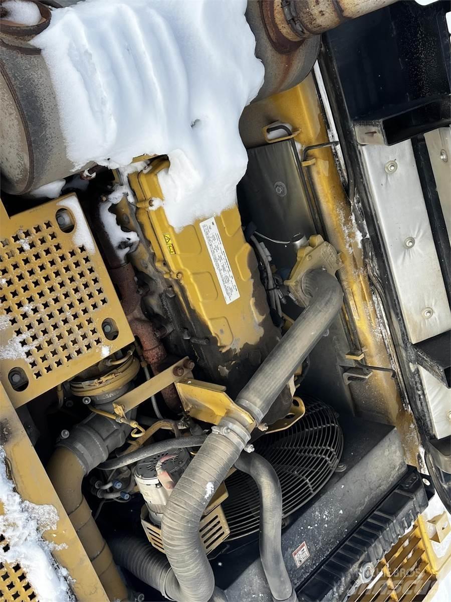 CAT 330CL Bagri goseničarji