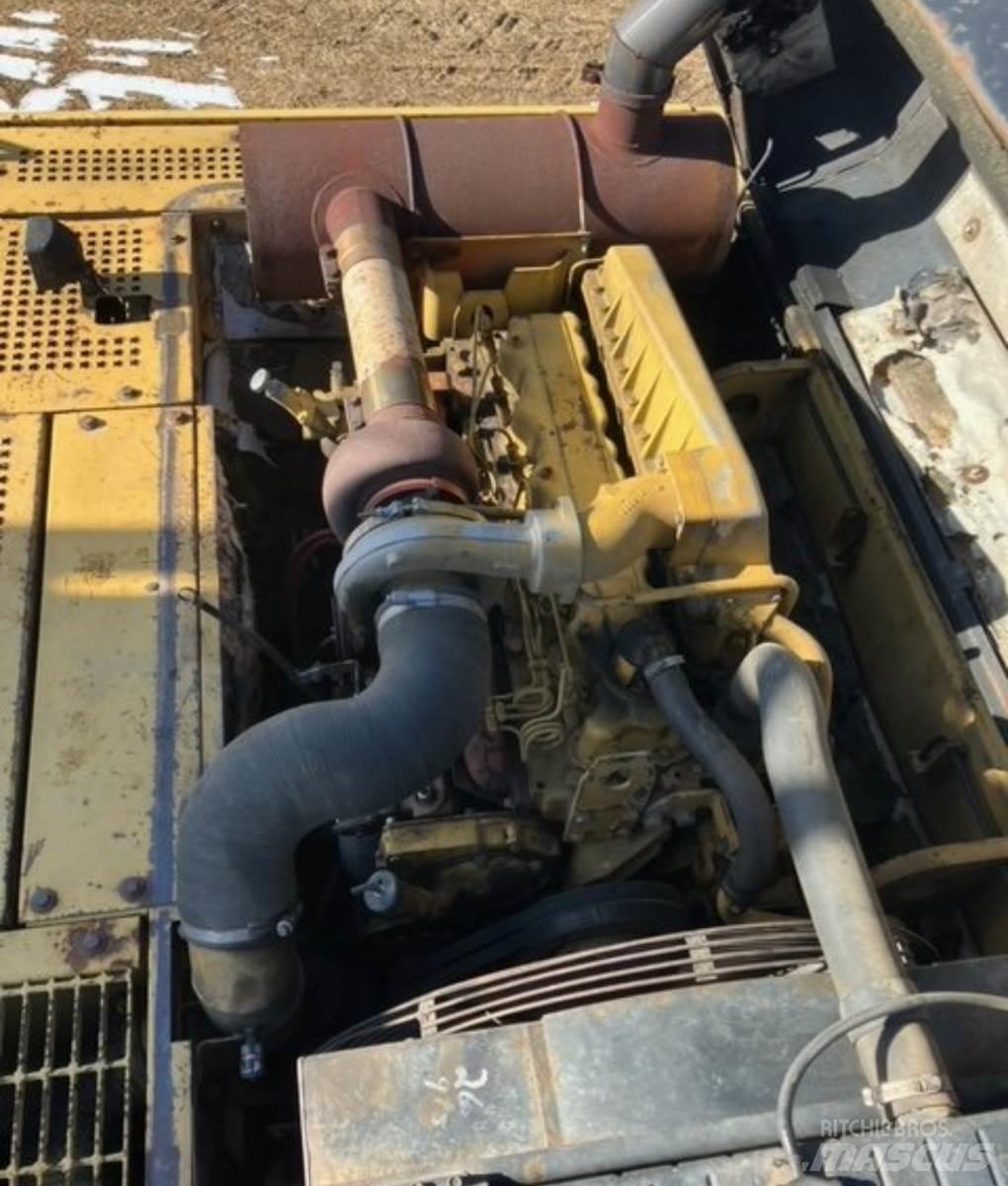 CAT 330L Bagri goseničarji