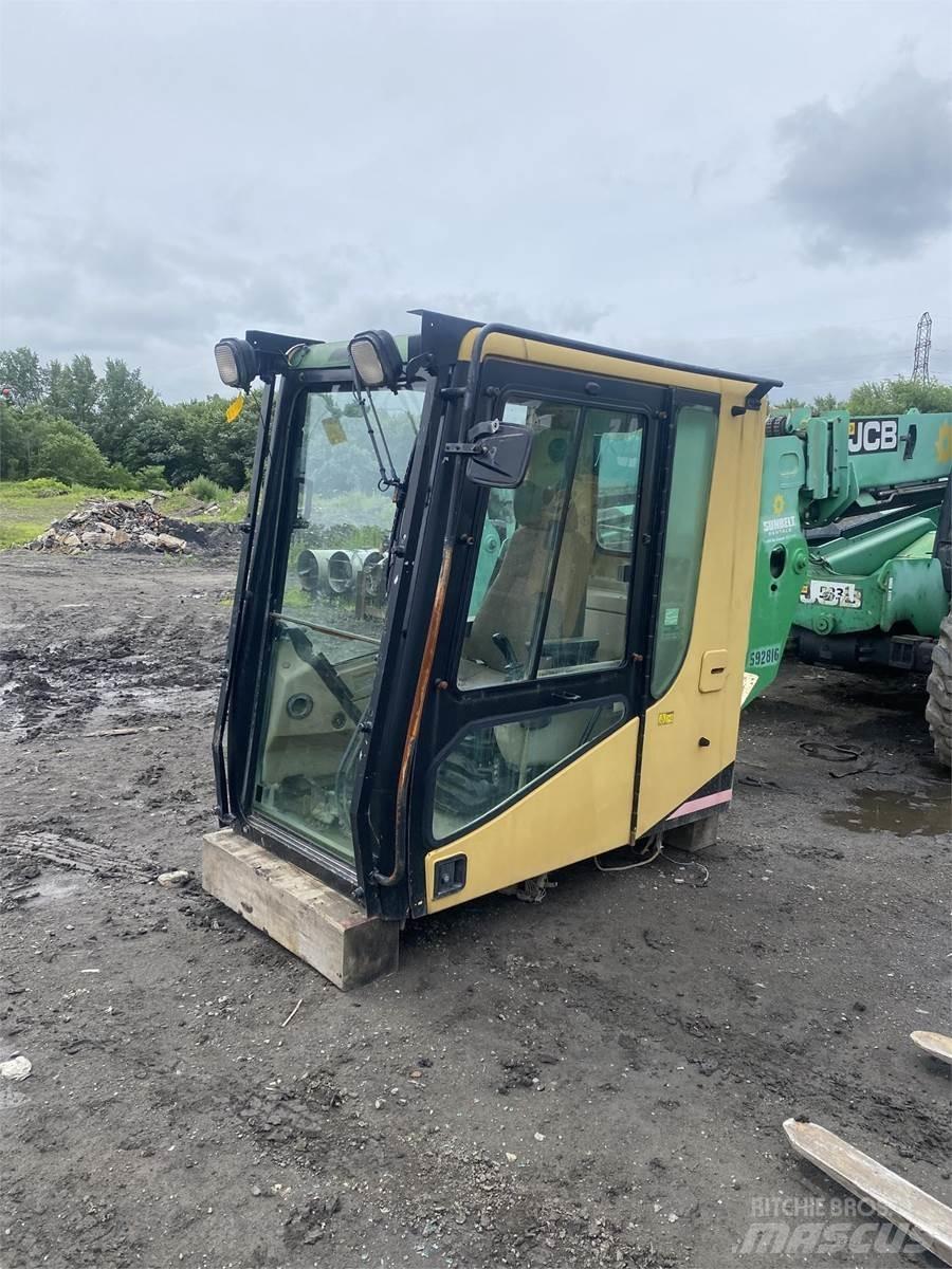 CAT 365 Kabine in notranjost