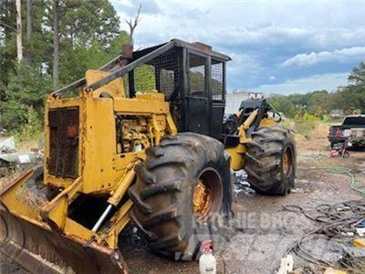 CAT 518 Skiderji