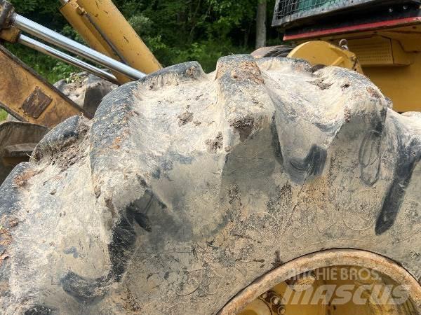 CAT 525 Skiderji