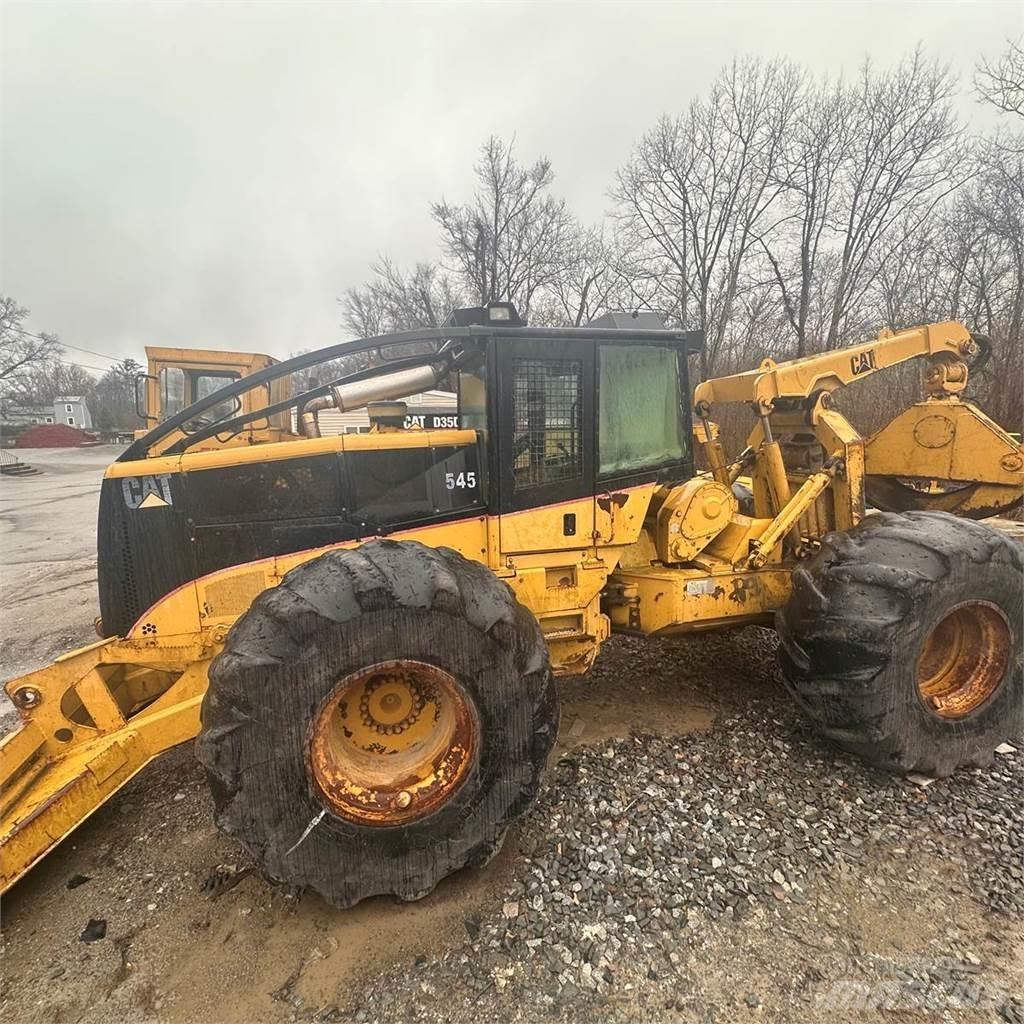 CAT 545 Skiderji