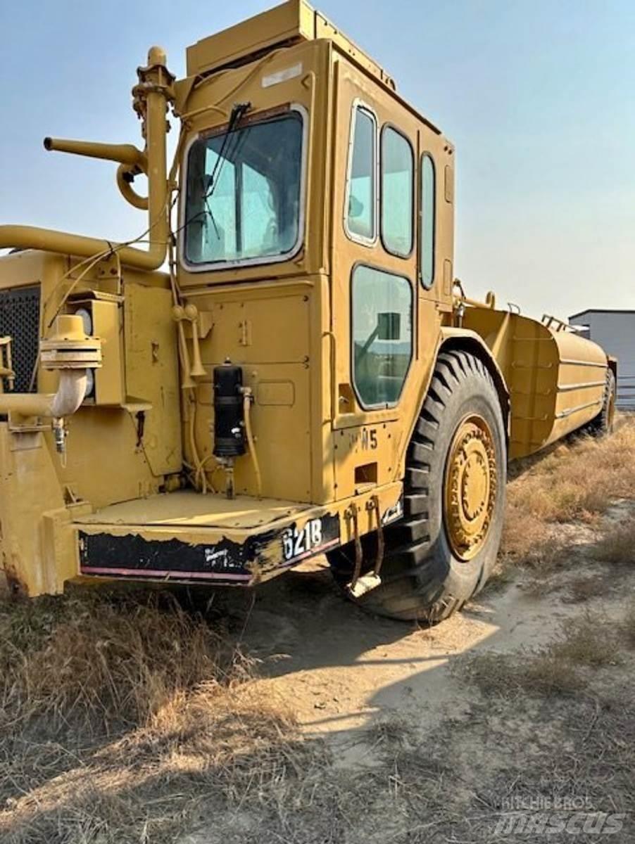 CAT 621B Tovornjaki za vodo