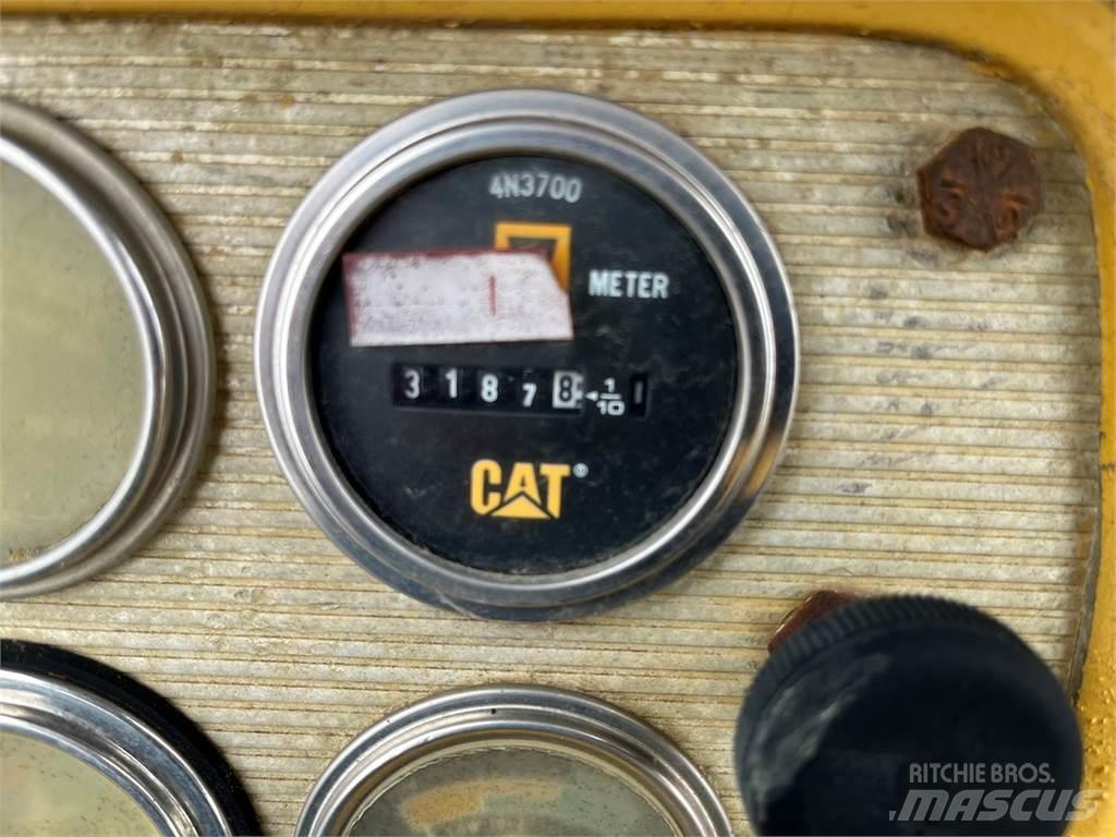 CAT 627B Strgalci