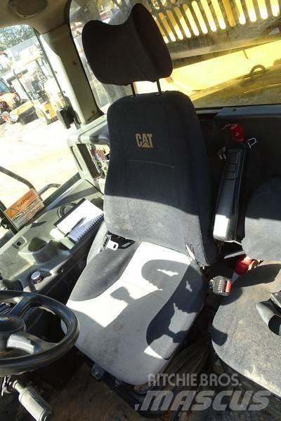CAT 730 Zglobni demperji