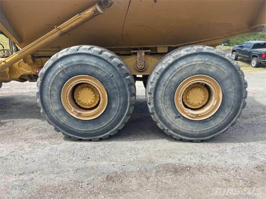 CAT 740 Zglobni demperji