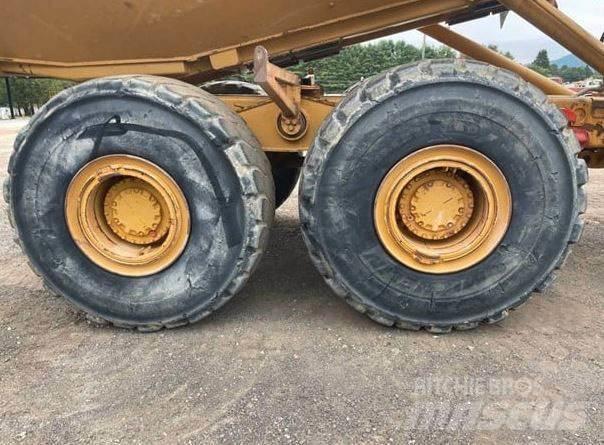 CAT 740 Zglobni demperji