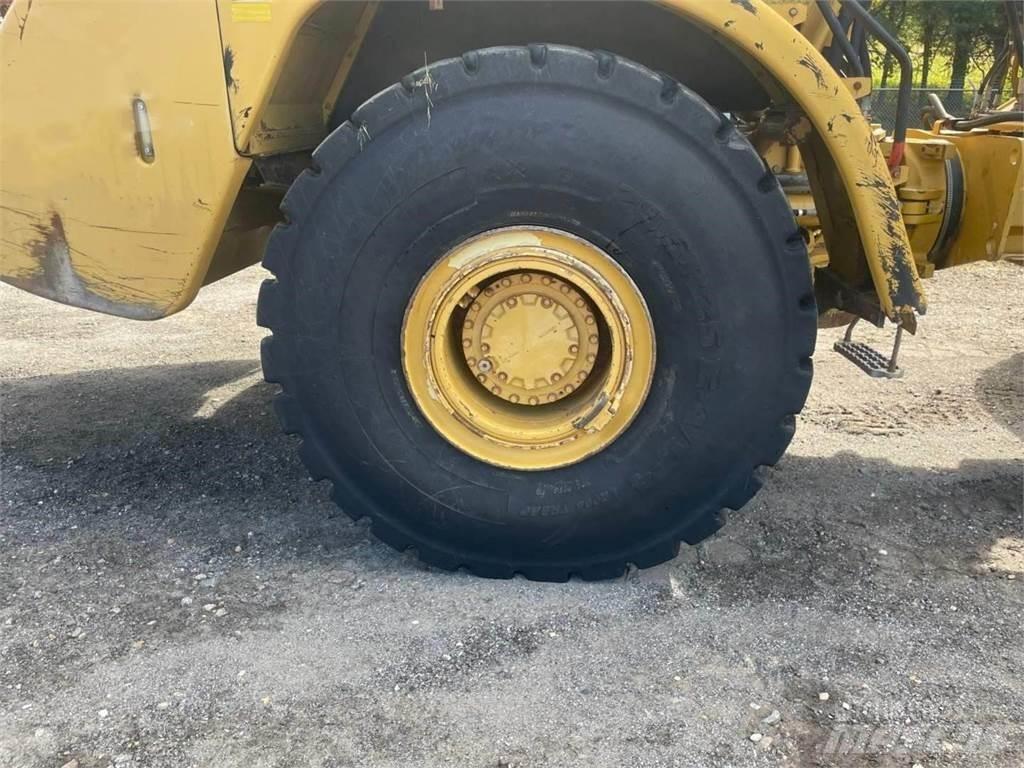 CAT 740 Zglobni demperji