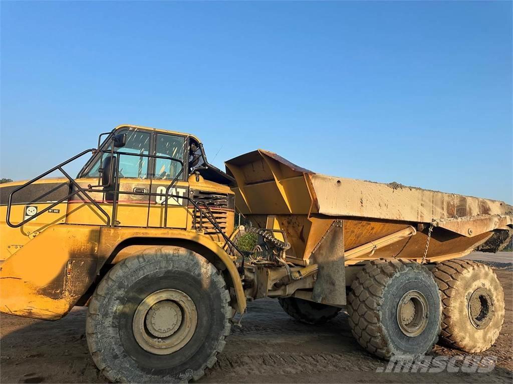 CAT 740 Zglobni demperji