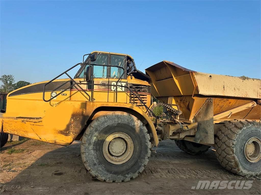CAT 740 Zglobni demperji