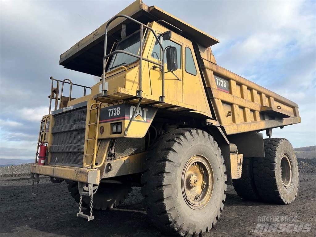 CAT 773B Zglobni demperji