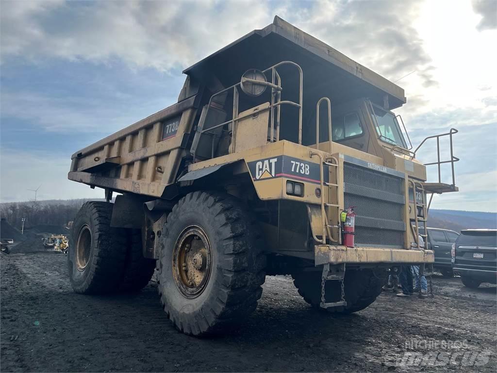 CAT 773B Zglobni demperji
