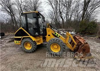 CAT 906 Kolesni nakladalci
