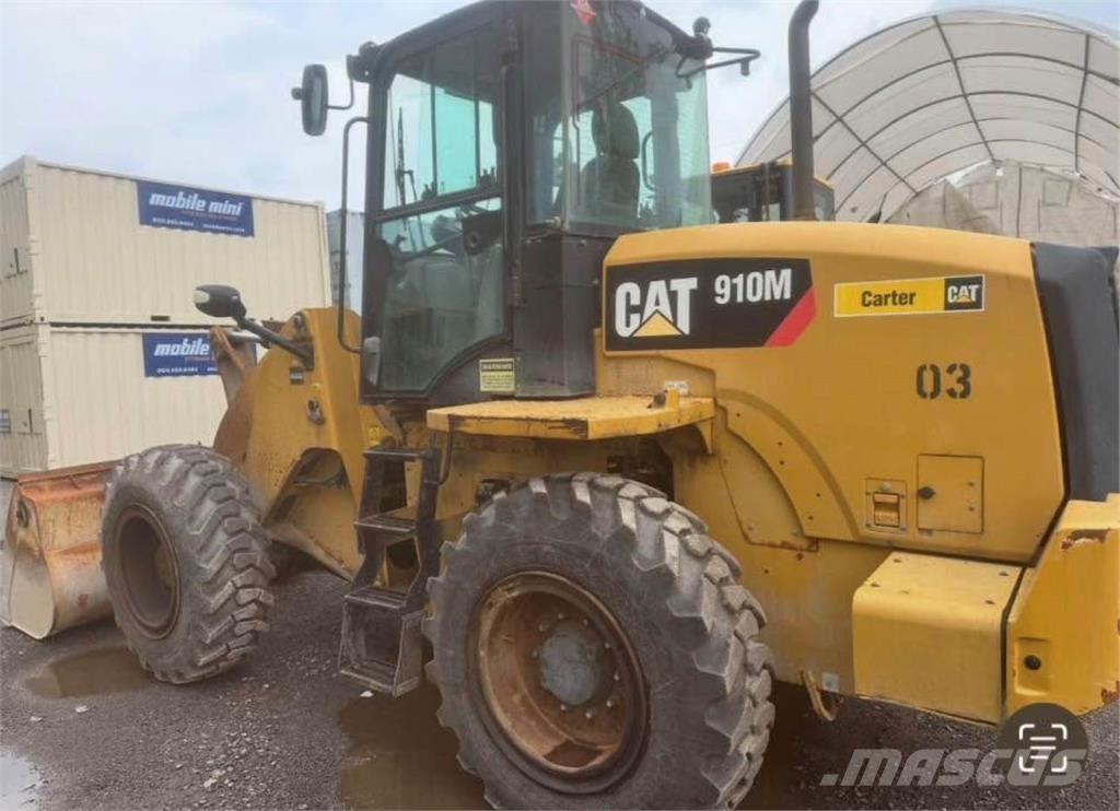 CAT 910M Kolesni nakladalci
