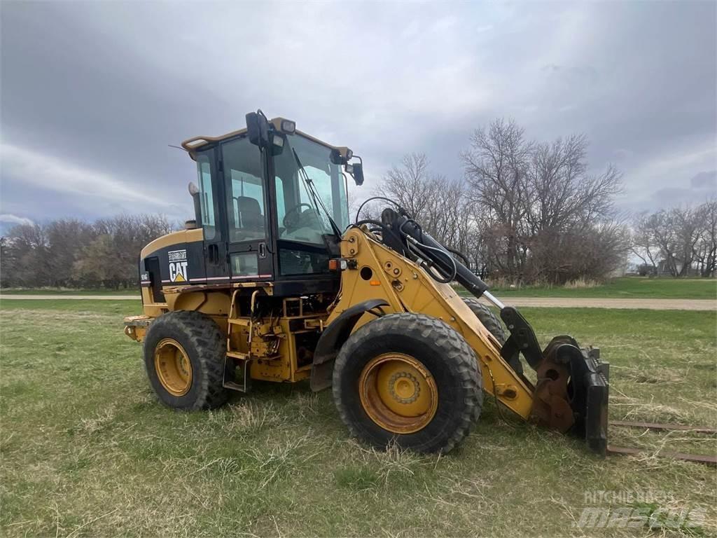 CAT 924G Kolesni nakladalci
