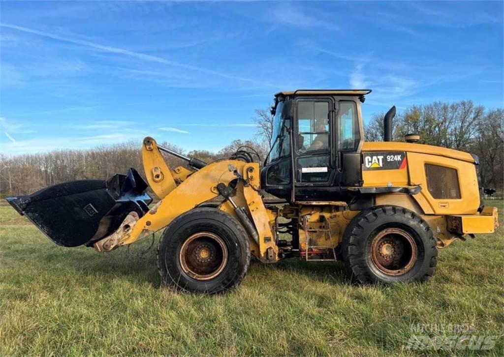 CAT 924K Kolesni nakladalci