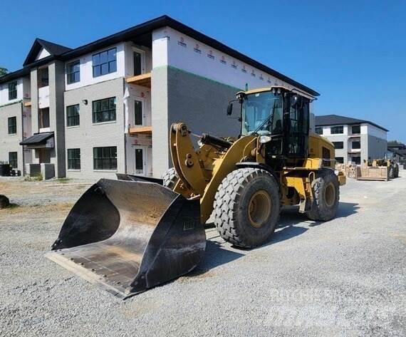CAT 924K Kolesni nakladalci