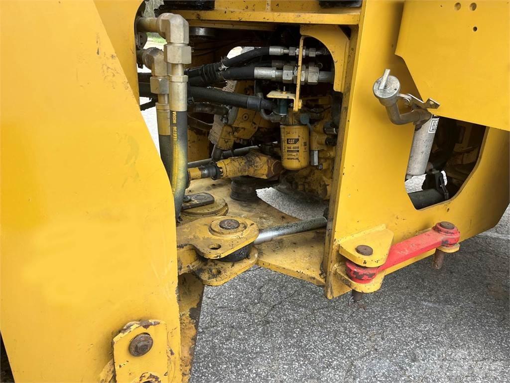 CAT 924K Kolesni nakladalci