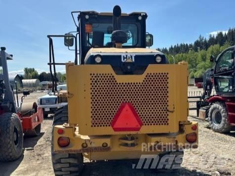 CAT 924K Kolesni nakladalci