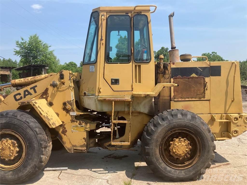 CAT 926E Kolesni nakladalci