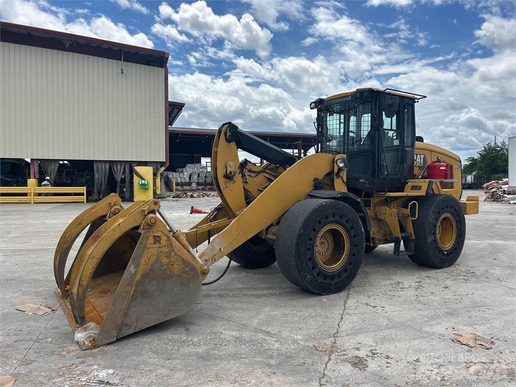 CAT 926M Kolesni nakladalci