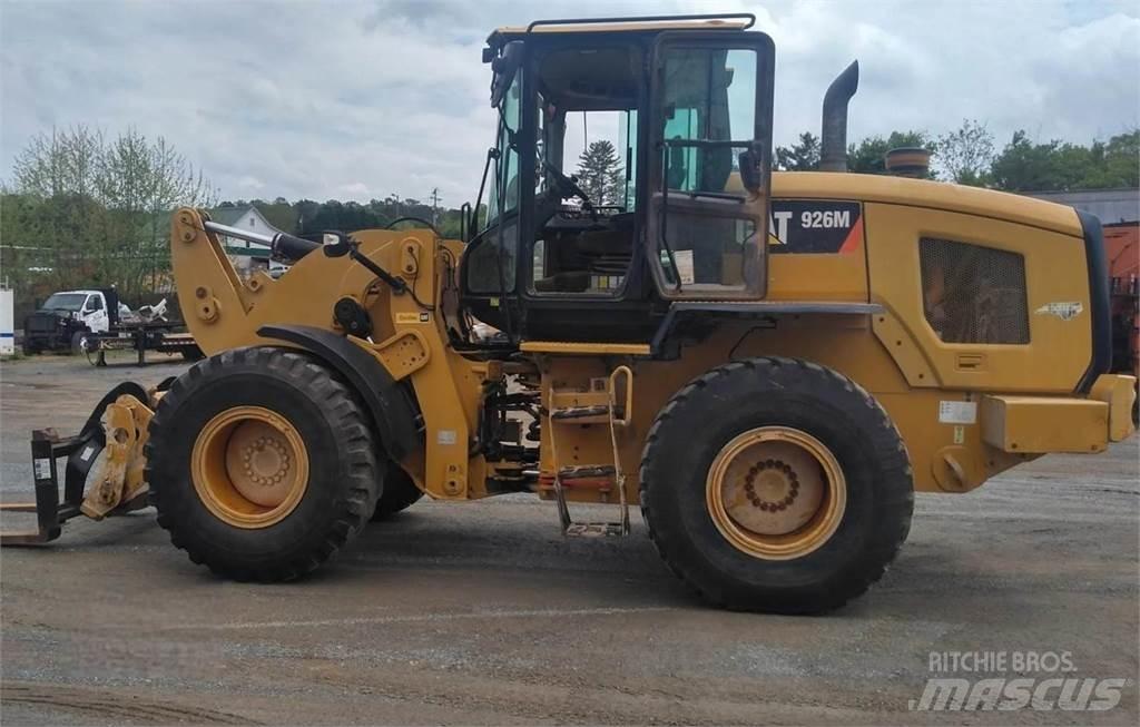 CAT 926M Kolesni nakladalci