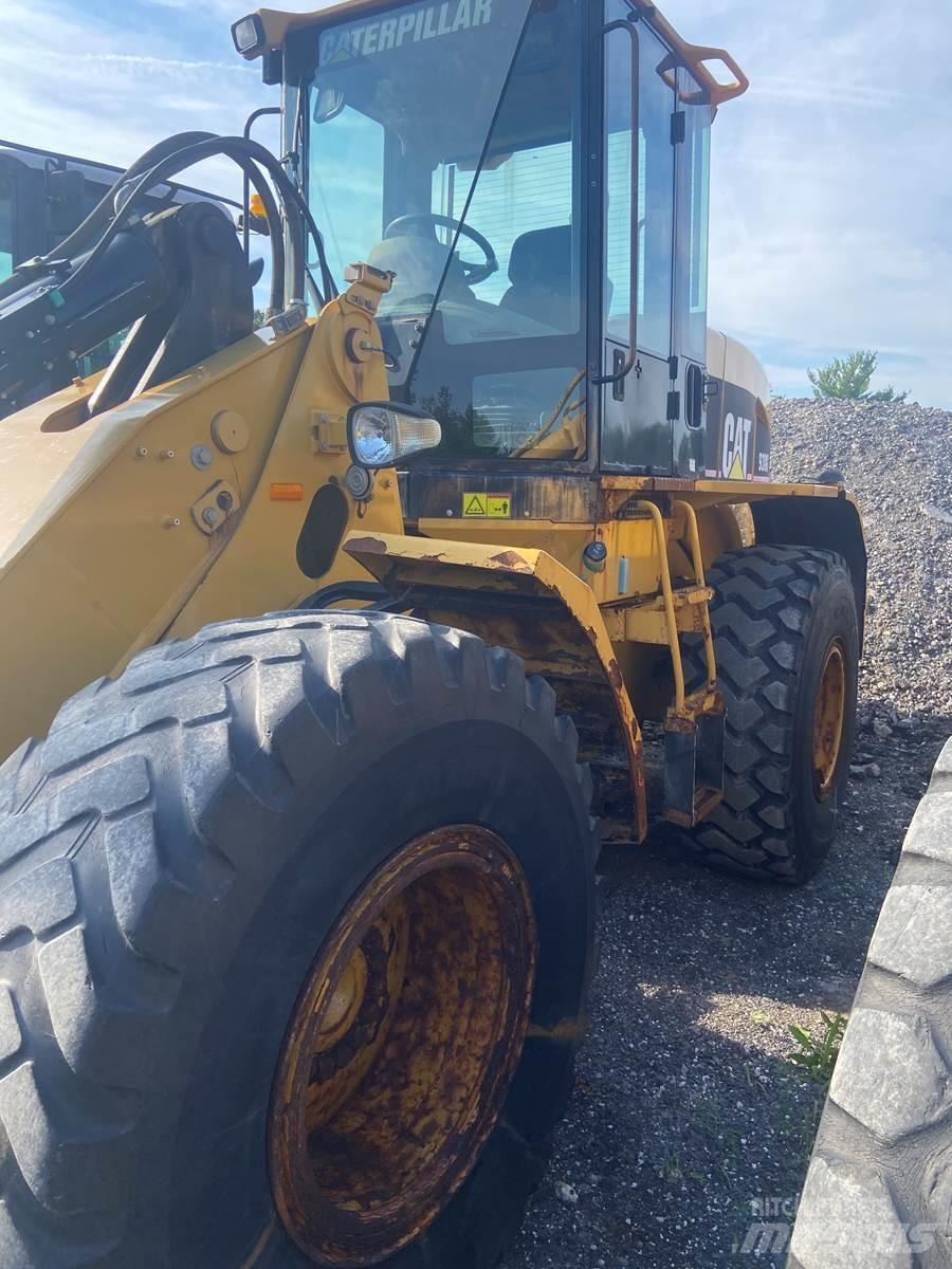 CAT 930G Kolesni nakladalci