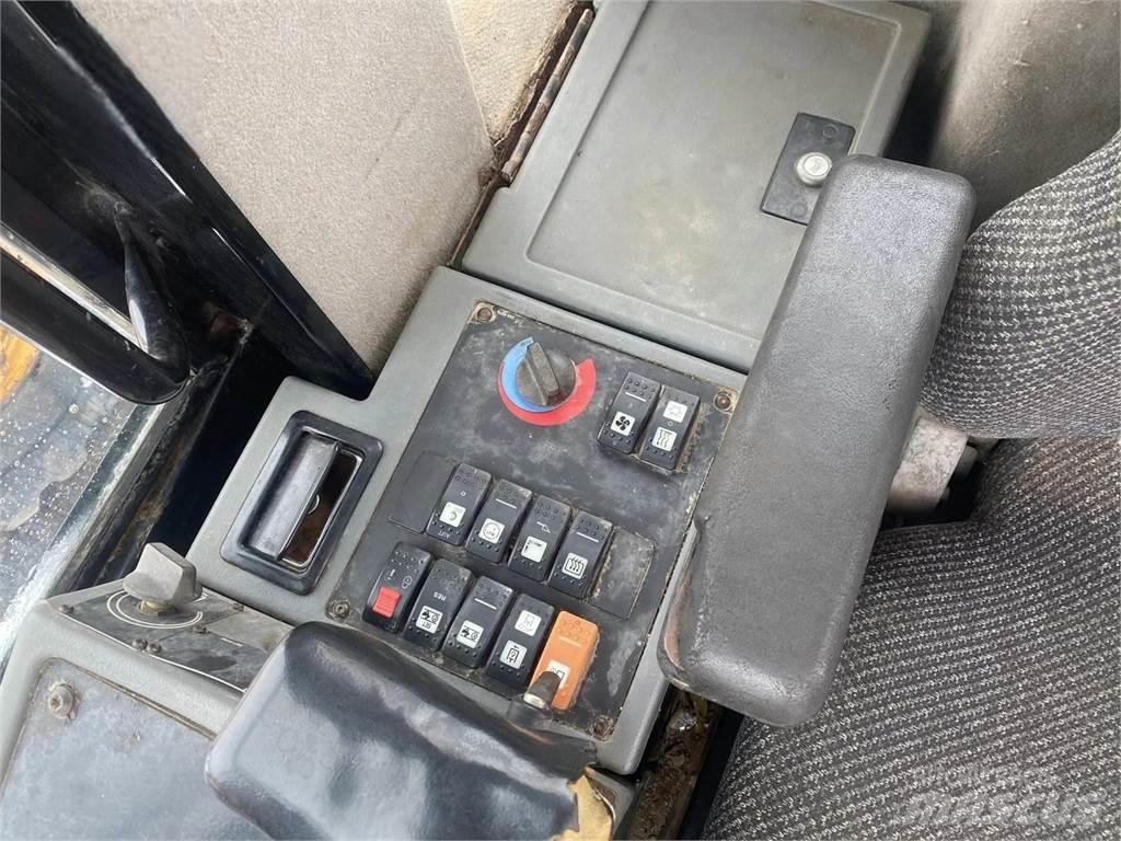 CAT 930G Kolesni nakladalci