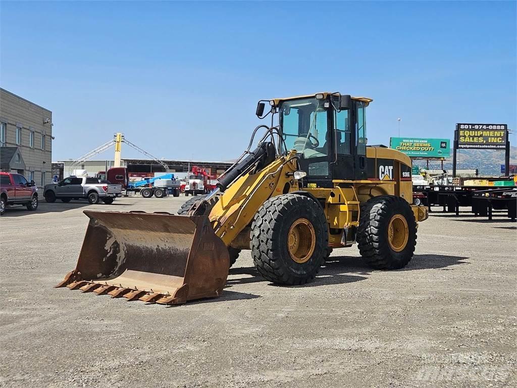 CAT 930G Kolesni nakladalci
