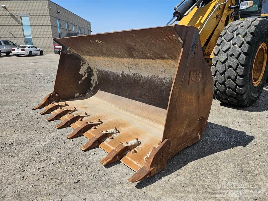 CAT 930G Kolesni nakladalci