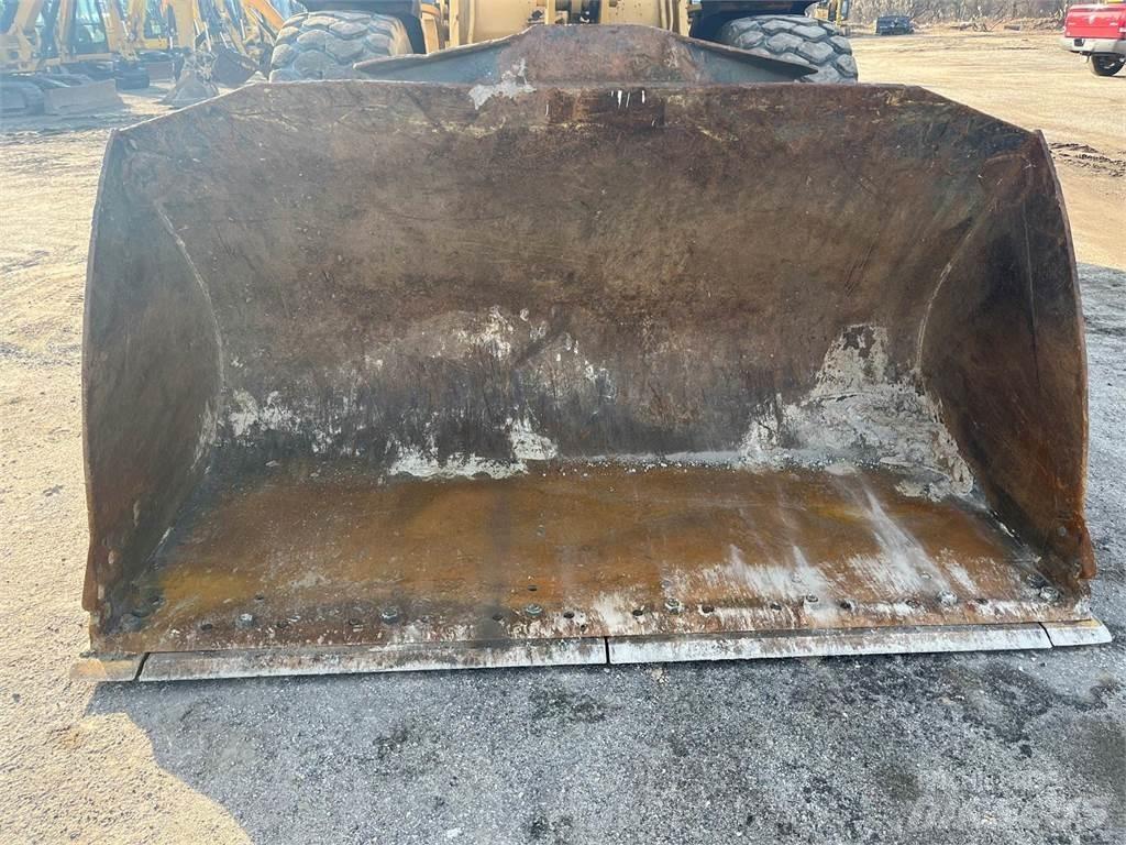CAT 930K Kolesni nakladalci